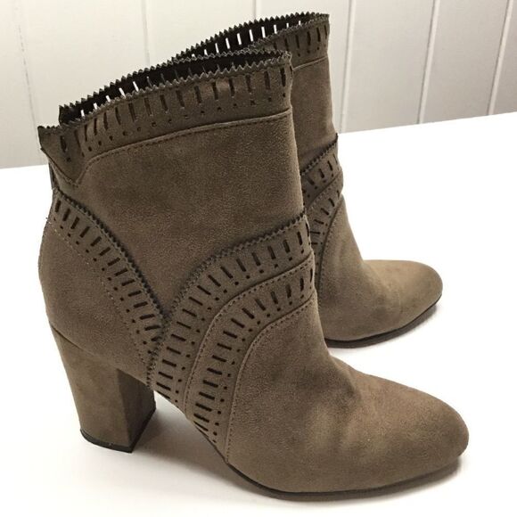 Isola Tan Booties Stacked Heel Suede Cutout Stencil Design - 7M - Picture 1 of 10
